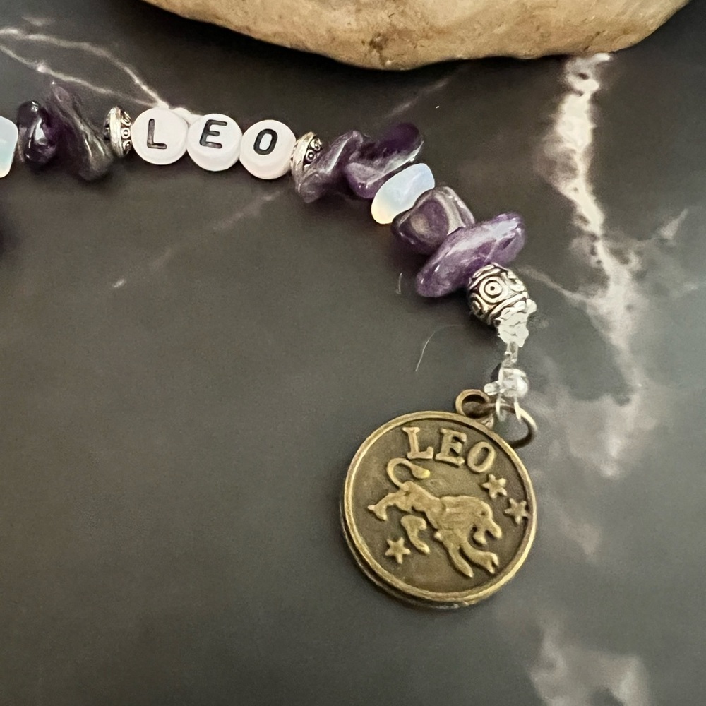 LEO Astrological Sign Roach Clip Smoker’s Helper with Birth Sign & Charm